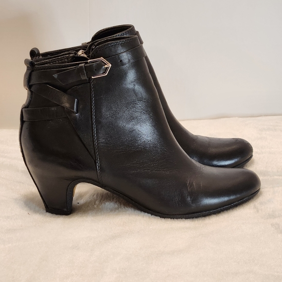 🎉Sam Edelman Maddox Black Leather Zip Ankle Boots Size 6.5 - Picture 5 of 13